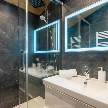 Apartament Duplex Confort Au Centre-ville De *